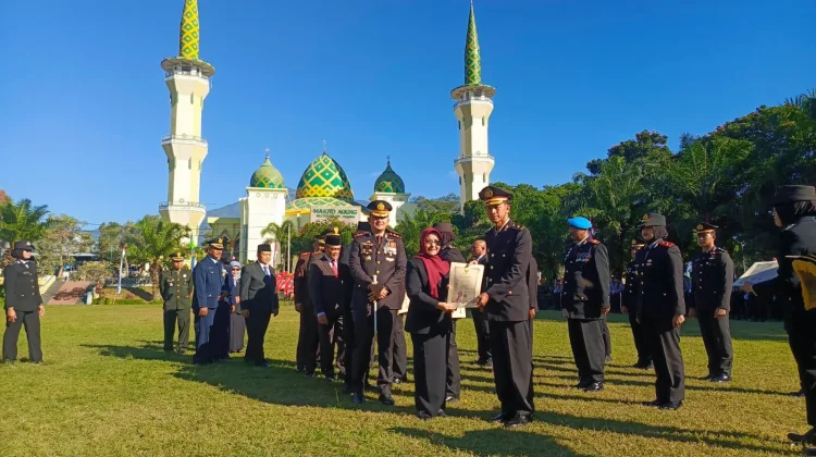 Sejumlah Anggota Polres Magetan Terima Penghargaan di Hari Bhayangkara ke-80