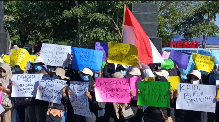 Ratusan Warga Ponorogo Gelar Aksi Dukung Program MBG Dilanjutkan