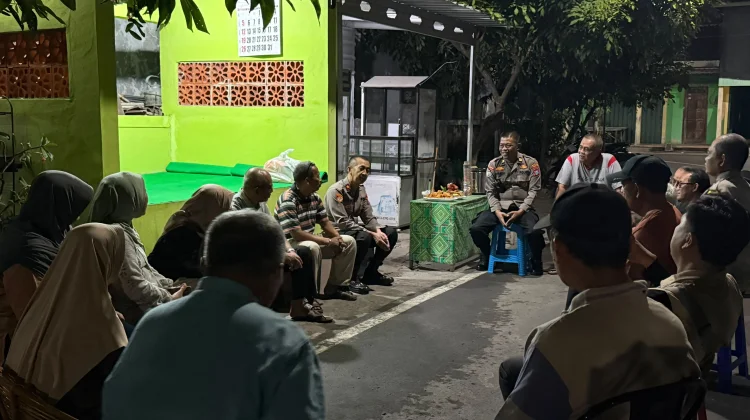 Sinergi dengan Warga Menjaga Keamanan, Polres Madiun Kota Sambangi Poskampling
