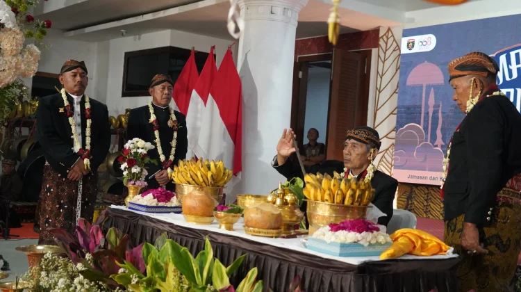 Momen Jamasan 2026, Pemkab Ngawi Kenalkan Pusaka Keris Kanjeng Kyai Parikesit