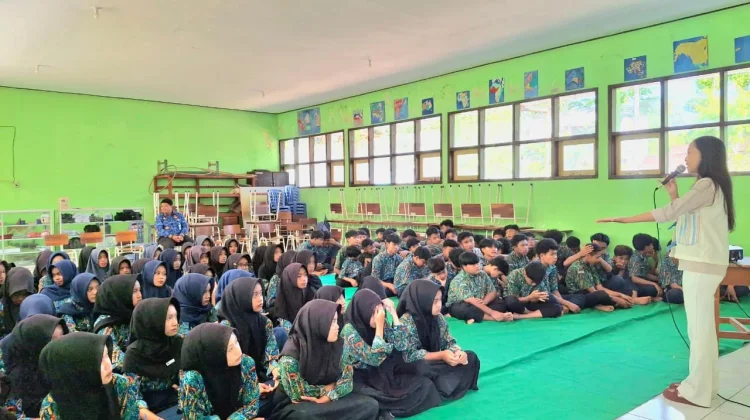 GenRe Pacitan Kenalkan Program Gerakan Ayah Teladan Indonesia ke Remaja