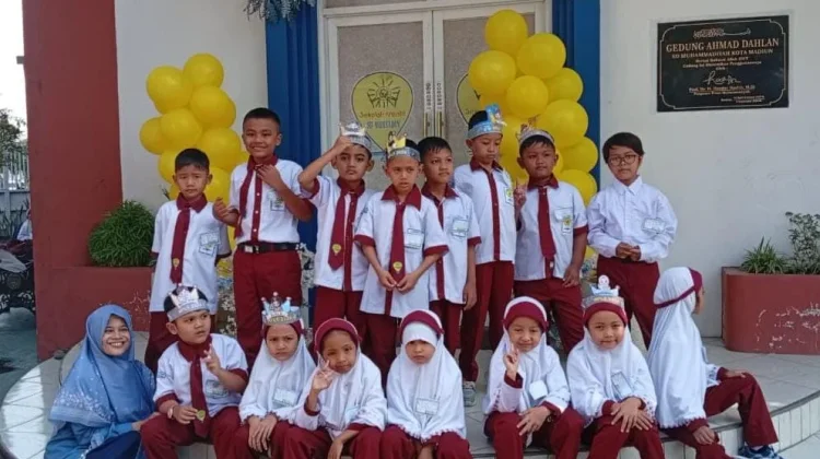 Semangat Hari Pertama MPLS 2026/2027 di SD Muhtadin Kota Madiun
