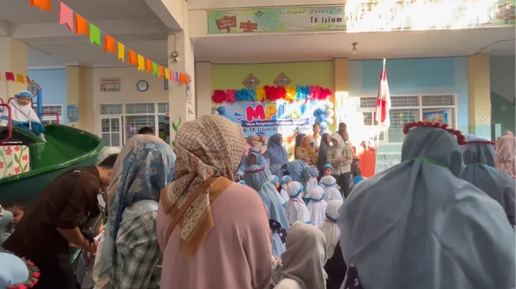 MPLS KB Islam Al Irsyad Madiun bertajuk Petualangan Ceria di Sekolahku