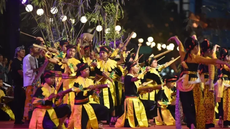Bukan Sekadar Tontonan, Festival Ronthek Pacitan 2026 Suguhkan Budaya Autentik