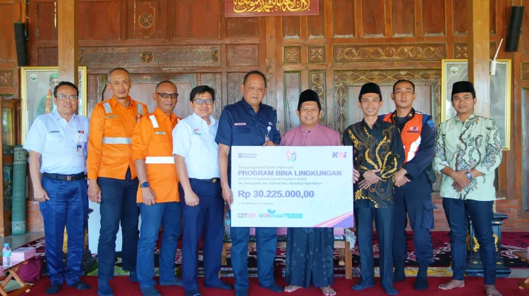 Aksi Sosial, KAI Daop 7 Madiun Kembali Salurkan Bantuan TJSL