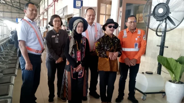 Hari Anak Nasional, KAI Daop 7 Madiun Wadahi Aksi Bakat Anak Disabilitas
