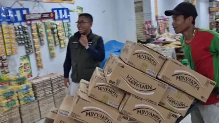 Bulog Ponorogo Imbau Pedagang Jual Minyakita sesuai HET
