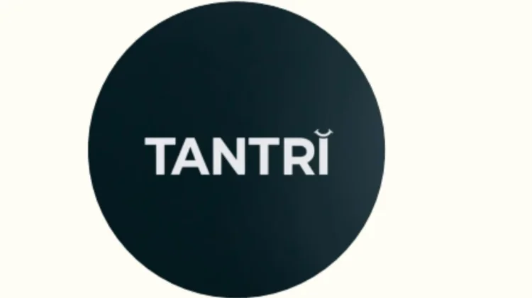 Simbol Senyum yang Syarat Makna, dibalik Identitas Visual Baru Tantri