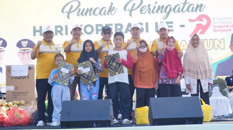 HUT Koperasi ke-79 di Kab. Madiun Selenggarakan Jalan Santai dan Bazar UMKM