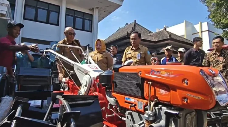 Genjot Produksi Pertanian, Poktan di Ponorogo dapat Bantuan Alsintan