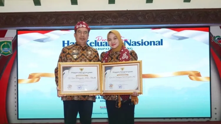 Bupati Madiun Raih penghargaan dalam puncak Peringatan Harganas 2026