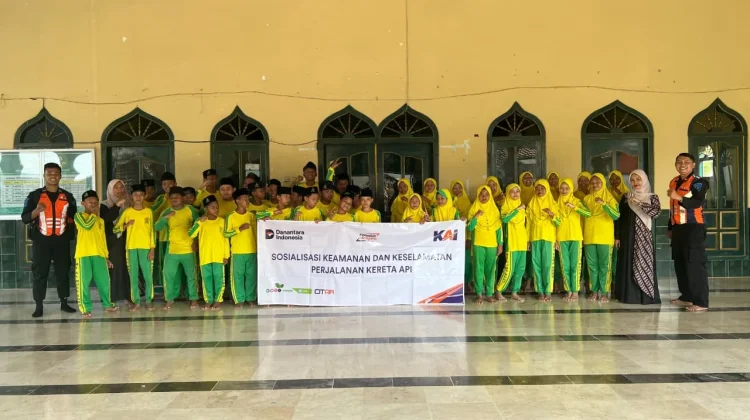 KAI Daop 7 Madiun Gelar Sosialisasi dan Penyaluran Bantuan TJSL