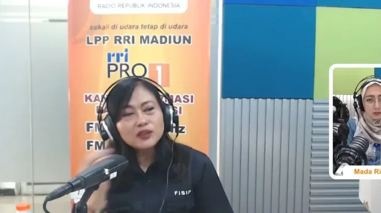 Akademisi Ajak Masyarakat Lebih Kritis Bermedia Sosial