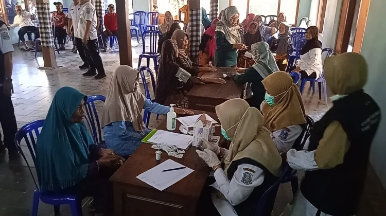 TMMD ke-129 Kodim Ponorogo Gelar Penyuluhan Kesehatan dan Pengobatan Gratis