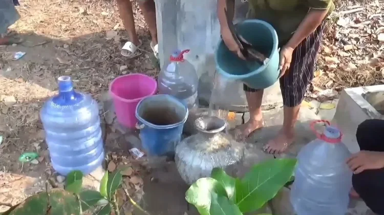 Sumur Bor untuk Atasi Krisis Air Jangka Panjang