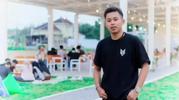 Dana Pradana: Keisengan yang Menjadi Peluang Penghasilan