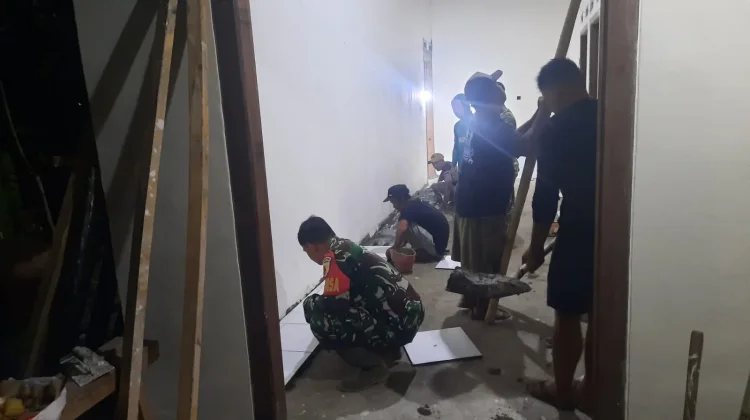 Lembur Malam, Babinsa Bulu Lor Kawal Pelaksanaan TMMD ke-129