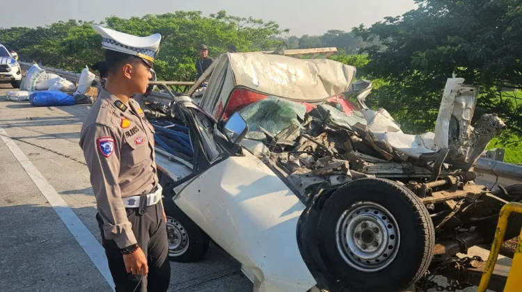 Kecelakaan Beruntun di Tol Magetan, Satu Pengemudi Meninggal Terjepit Kendaraan