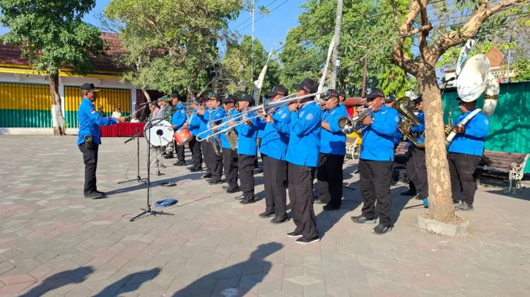 Korsik Pemkab Ponorogo Tampil Kompak Iringi Upacara Penutupan TMMD ke-129