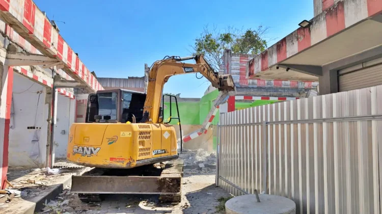 Tingkatkan Kenyamanan Penumpang, KAI Daop 7 Madiun Mulai Tata Ulang Area Parkir