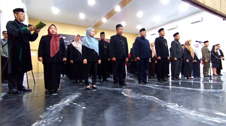 52 PNS Pemkot Madiun Dilantik, 24 Jabatan Masih Kosong