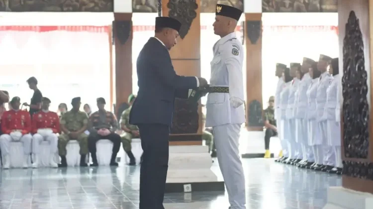 Bupati Pacitan Kukuhkan Anggota Paskibraka Tingkat Kabupaten Tahun 2026