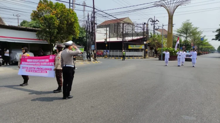 Detik-detik Proklamasi, Polres Madiun Kota Ajak Pengendara Mengheningkan Cipta