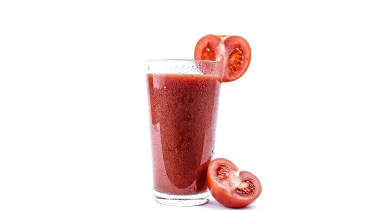 Ingin Dapat Manfaat Maksimal dari Jus Tomat? Ini Cara Tepat Mengonsumsinya