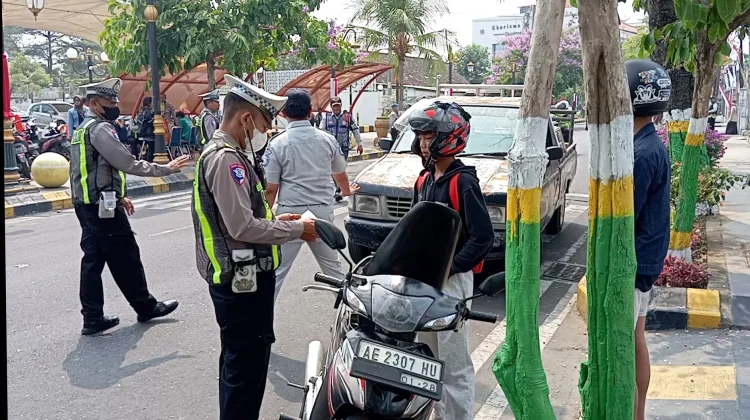 Razia Gabungan di Kota Madiun, Pelanggar Pajak Mendominasi