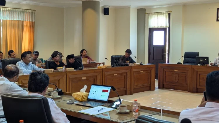 Terus Merugi, Peternak Magetan Akan Bawa Polemik Harga Telur ke Pusat