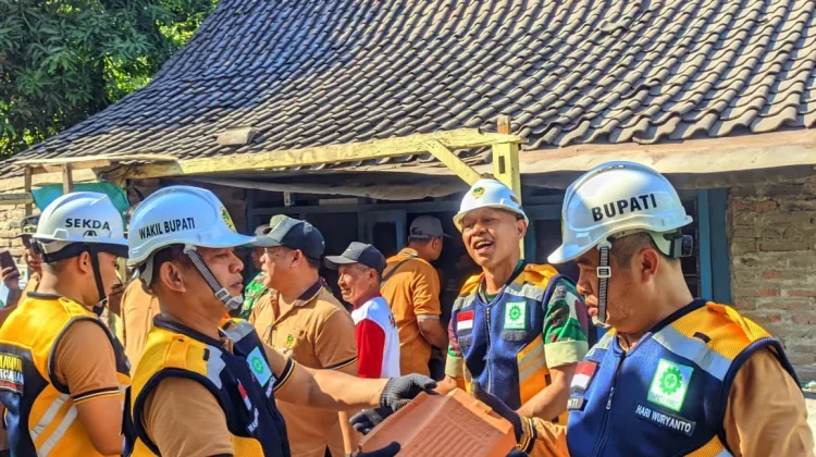 lewat Bahana Bersahaja, Pemkab Madiun Perbaiki RTLH dan Jalan di Desa Bener Saradan