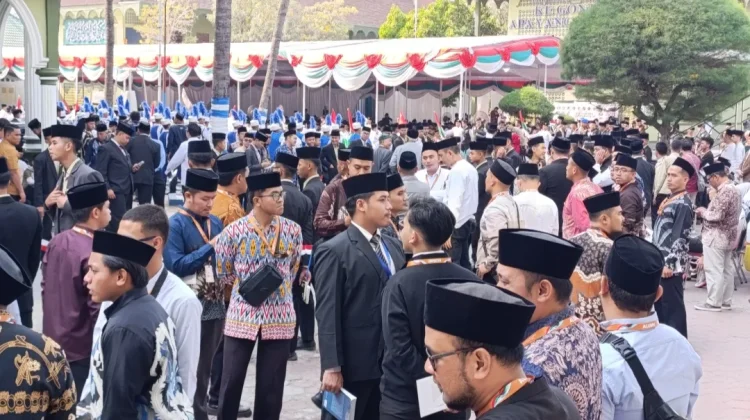 Ribuan Alumni Hadiri Puncak Peringatan 100 Tahun Gontor, Ini Harapannya