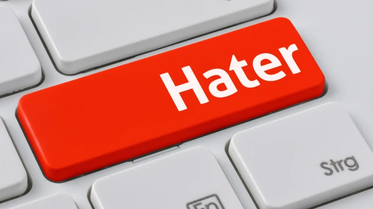 Psikolog Ungkap Cara Gen Z Menghadapi Haters di Media Sosial