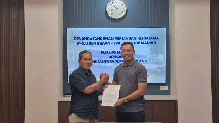 PLN UP3 Madiun dan PT Nusantara Surya Gemilang Hadirkan SPKLU Center Madiun