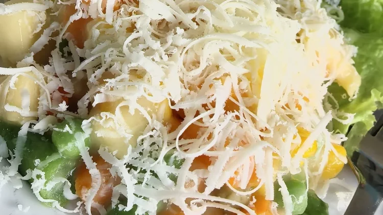 Resep Huzarensla, Salad Klasik dengan Cita Rasa Segar