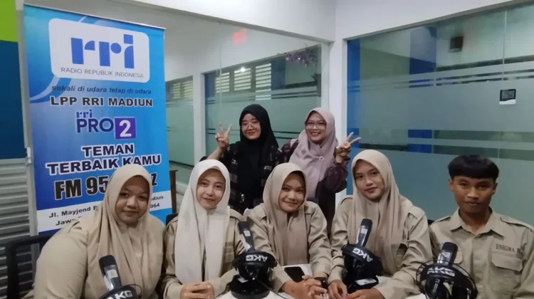 Tim Broadcasting MAN 2 Magetan Ukir Prestasi Tingkat Kabupaten hingga ...