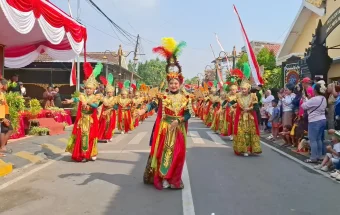 Kirab Budaya Kelurahan Winongo Suguhkan Ragam Budaya dan Kreativitas
