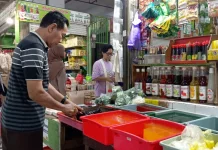 Awal Ramadan, Pedagang Bahan Minuman PBM Diburu Pembeli