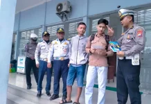 Usai Viral Balap Orang di Magetan, Polisi Sosialisasikan Aturan Penggunaan Jalan