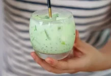 Cara Membuat ‘Buko Pandan’ untuk Pelepas Dahaga saat Berbuka Puasa