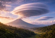 Tujuh Fenomena Awan yang Sering disebut "Pertanda" Bencana