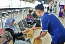 KAI Daop 7 Siapkan Ratusan Takjil Gratis bagi Penumpang KA Jarak Jauh