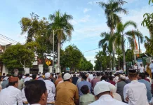 Idulfitri Lebih Awal, Warga Muhammadiyah Padati Islamic Center Kota Madiun