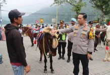 Kapolres Magetan Patroli Langsung Telaga Sarangan, Pastikan Keamanan Wisatawan
