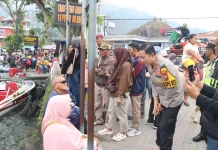 Ribuan Wisatawan Padati Telaga Sarangan, Kapolres Magetan Patroli Turun Langsung