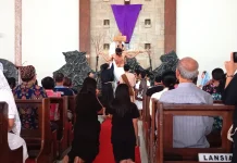 Ratusan Umat Katolik Gereja Mater Dei Kota Madiun Ikuti Visualisasi Jalan Salib
