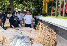 Lisdyarita Temukan Tumpukan Rongsok di Alun-alun, Imbau Warga Jaga Kebersihan