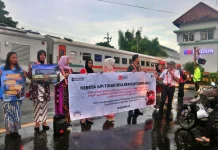 Peringati Hari Kartini, KAI Daop 7 Madiun Gelar Sosialisasi Keselamatan