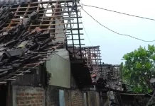 Sejumlah Rumah Warga Semen Rusak Akibat Cuaca Ekstrem Angin Kencang