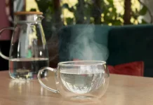 Ini yang Terjadi pada Tubuh jika Rutin Minum Air Hangat di Pagi Hari